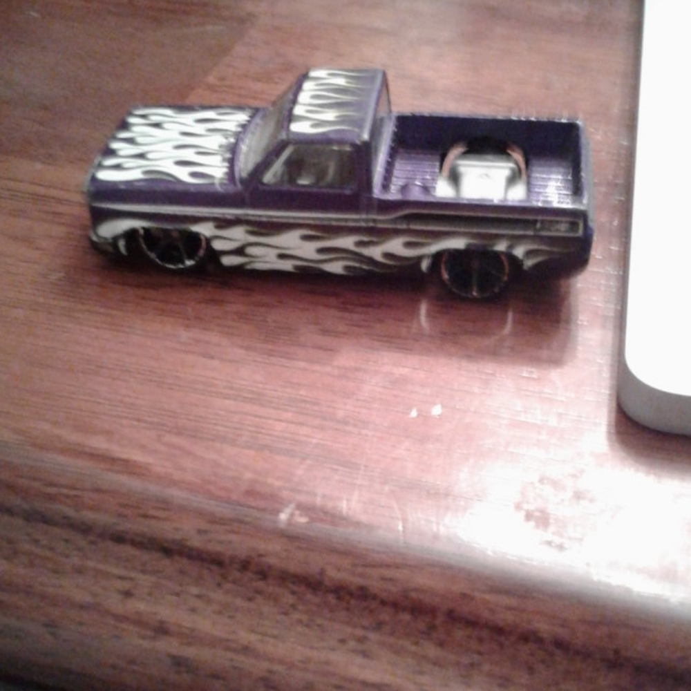 Toy car